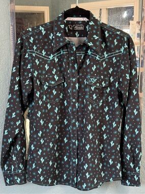 Cowgirl Hardware Branding Iron Snap Pearl Button Embroidered Catus Shirt Size S